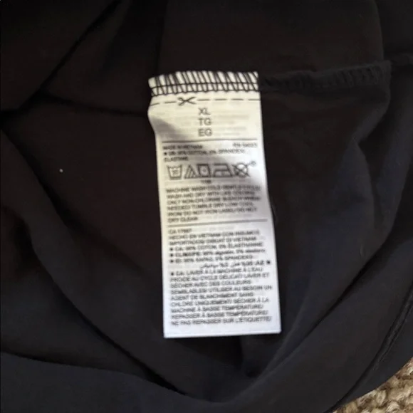 Old Navy First Layer Tank W/Spaghetti Straps Black - Picture 4 of 5